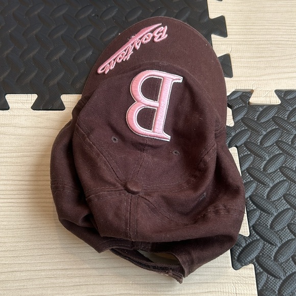 Brown and pink Sox Baseball Cap Hat Lid adjustable Sizing from Baystate Apparel. - Picture 5 of 6